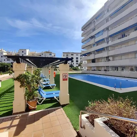 Apartment Bright And Airy In Puerto Banus *