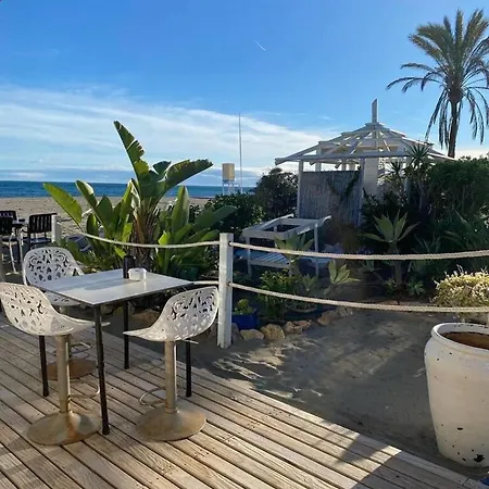 Apartment Bright And Airy In Puerto Banus Marbella
